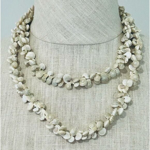 Vintage Boho Shell Necklace - Picture 1 of 7